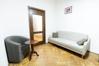 3-Bedroom Antique Apartment - City Center - 1