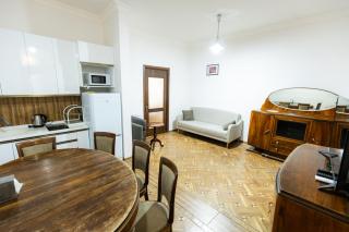 3-Bedroom Antique Apartment - City Center - 9