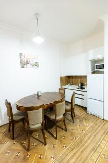 3-Bedroom Antique Apartment - City Center - 2