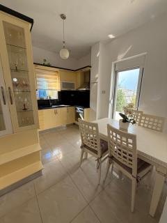 Ksamil Guest House Dea - 8