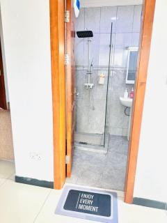 Spacious Studio UrbanNest City Center with Fast WiFi and 24 - 7 Security - 7
