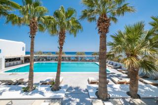 Kamari Beach Hotel - 1