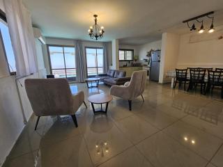 Kinneret view with pool - 9