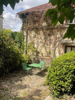 Theresa Suites - 9