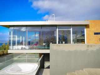 Villa Hrafnabjörg near Akureyri - by Nollur - 3
