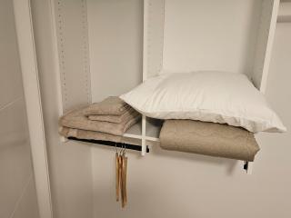 Brand New Spacious 2BR & Large Den Bright Suite, Laundry, 75" TV, Dishwasher, 4min to Bus Shops - 3