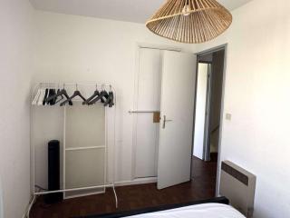 Villa mitoyenne T3 avec piscine et parking - FR-1-607-49 - 3