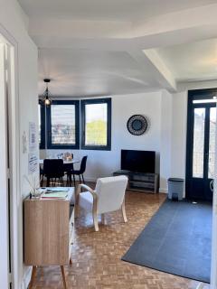 Casa #1407 - T2 - Climatisé avec Balcon - Centre-ville - 2
