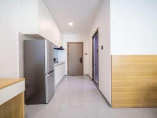 Xicheng Administrative Apartment (Shenzhen North Station Longhua Yifangcheng Branch) - 1