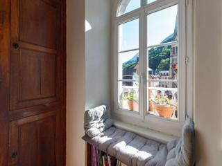 Appartement duplex confortable au cœur de Cauterets, idéal pour 6 personnes et proche des commodités. - FR-1-401-183 - 1