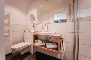 Hotelgasthof Bayerischer Hof - 1