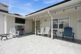 Siesta Beach Getaway with Heated Pool - 3
