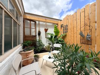 Le Douze - Suite privée, Jacuzzi spa et Terrasse - 2