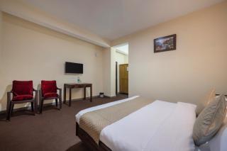 The Prakriti Heights l Lift l Comfortable And Spacious Rooms l Free Wifi, Free Parking l Enjoy Fresh Mountain Air l Managed By Exotic stays - 5