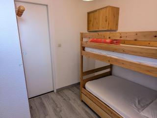 Joli 2 pièces au pied des pistes, balcon, parfait pour 4 personnes - FR-1-557-2 - 4