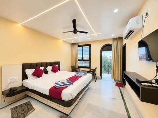 The Binapani Hotel And Restaurant - 8