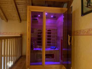 Spacieux Gîte Proche Forêt avec Sauna, Baby Foot et Activités Extérieures - À 10 min de Remiremont - FR-1-589-293 - 4