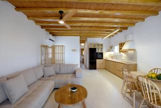 Giourgas Studios & Apartments - 4