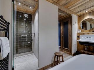 Appartement chalet avec jacuzzi et parking au centre de La Rosière - 4