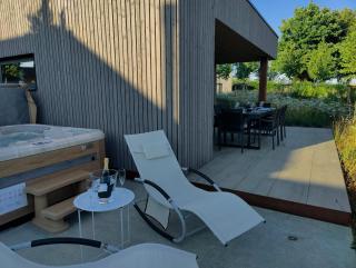 Nature Lake Village – Villa Timberly n°16 – 8 personnes avec jacuzzi - 9