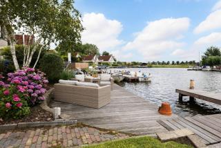 Fantastisch vakantievieren aan het water in Terherne - 9
