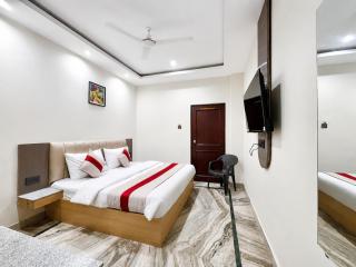 PREMIUM HOTEL HARIDWAR K P - Near Mansa Mata Temple and Railway Station Haridwar - Fully Air conditioned - Free Wifi and Parking Facilities - Best FAMILY HOTEL IN HARIDWAR - 3