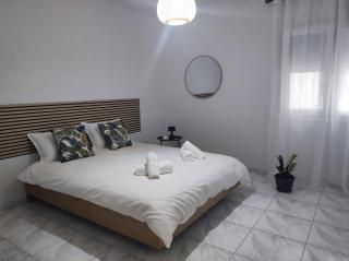 Central & Cozy - 3