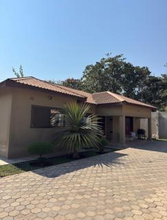 JAYNIEL Apartments - 3