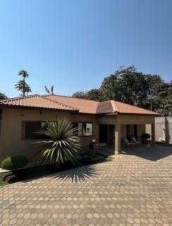 JAYNIEL Apartments - 2