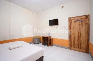 Nirvana Inn Gejayan Yogyakarta mitra RedDoorz - 1
