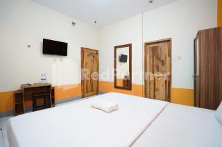 Nirvana Inn Gejayan Yogyakarta mitra RedDoorz - 3