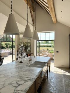 Surrey Barn, Newly Renovated - 8