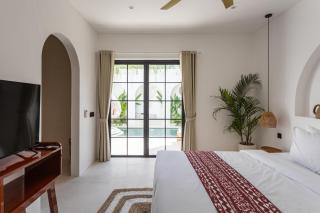 Villa Alanita Tropical Oasis in Heart of Canggu - 8