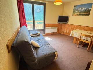 2 pièces au pied des pistes avec balcon, animaux admis - FR-1-557-24 - 0
