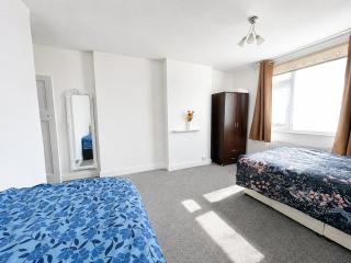 Grange House 1 Bedroom for 3,4, Train Station FREE Parking - 6