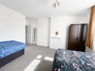 Grange House 1 Bedroom for 3,4, Train Station FREE Parking - 3