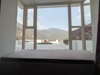 Majestic Aloha Ganga View Apartment - 4
