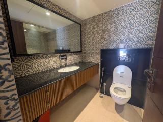 Majestic Aloha Ganga View Apartment - 8