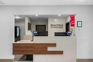 HomeTowne Studios by Red Roof Bradenton - 2