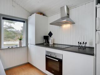 Holiday Home Aiden - 300m from the sea by Interhome - 1