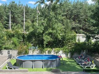 Holy Wood Home - 7