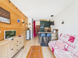 Appartement cosy aux pieds des pistes avec piscine et tennis, proche du centre des Gets - FR-1-623-193 - 2