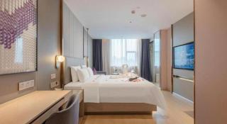 Lavande Hotels·Shenzhen North Railway Station Longhua Yicheng Center - 1