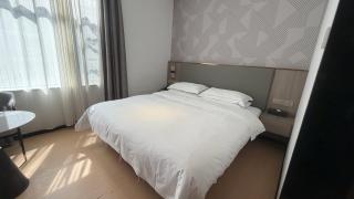 Baiman Hotel Jingzhou Ancient City Wanda Plaza Branch - 3