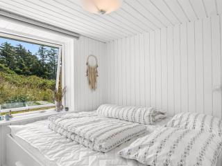Holiday Home Zina - 600m from the sea by Interhome - 4