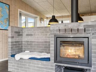 Holiday Home Gloria - 500m from the sea by Interhome - 4