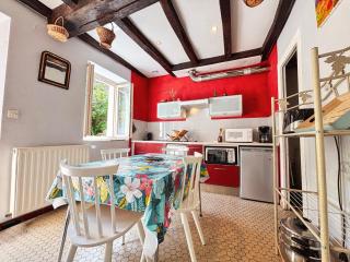 Charmant Gîte en Berry avec Cheminée, Près de La Châtre, Golf et Activités Œnature - FR-1-591-130 - 1