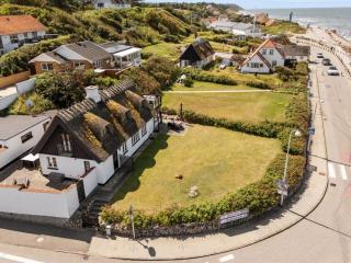 Holiday Home Susan - 20m from the sea by Interhome - 7