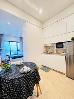 Glowing Star Home At Lucentia Residence - 1