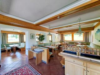 Apartment Aparthotel Iris-6 by Interhome - 2